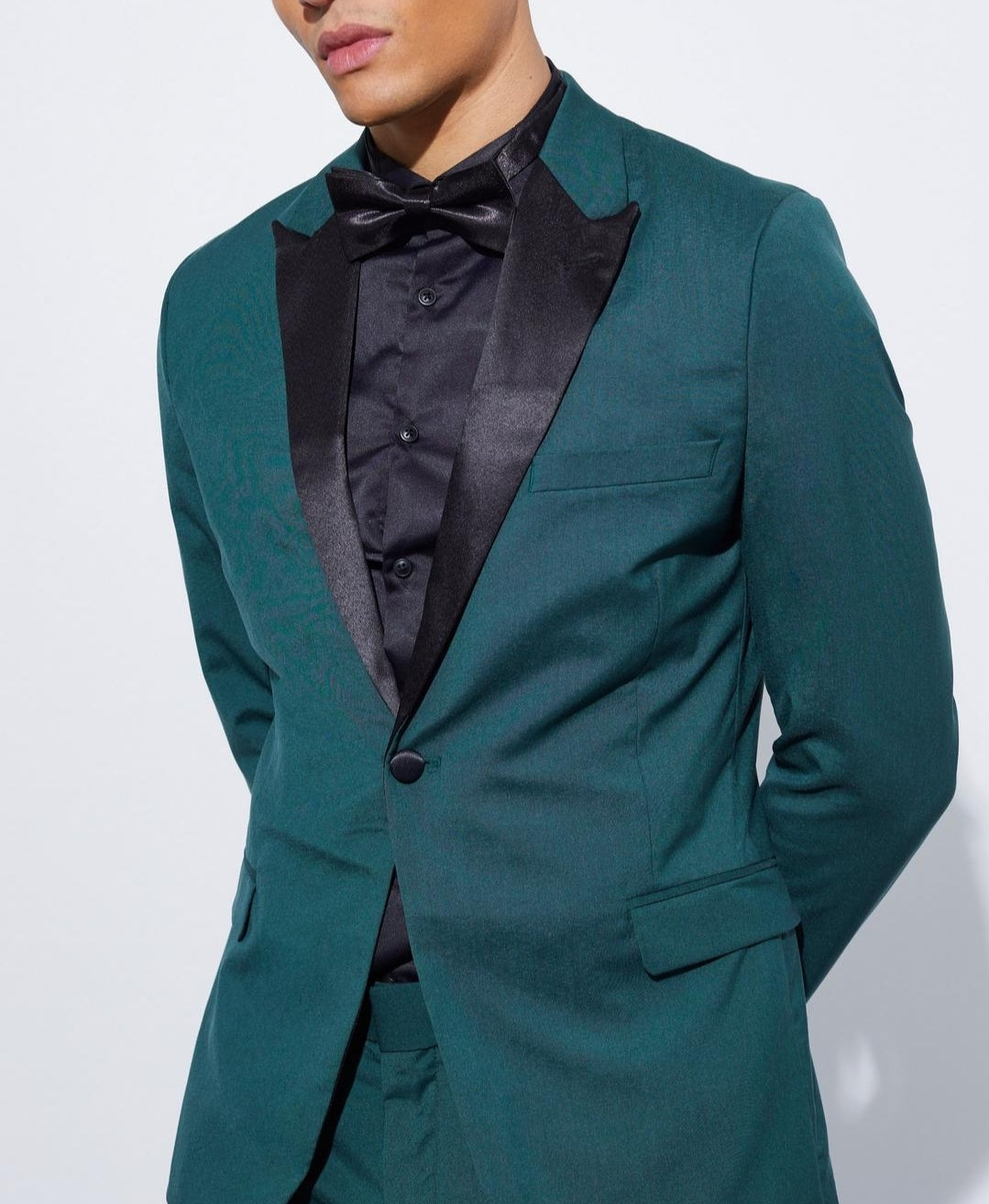 TUXEDO SINGLE BREASTED SUIT