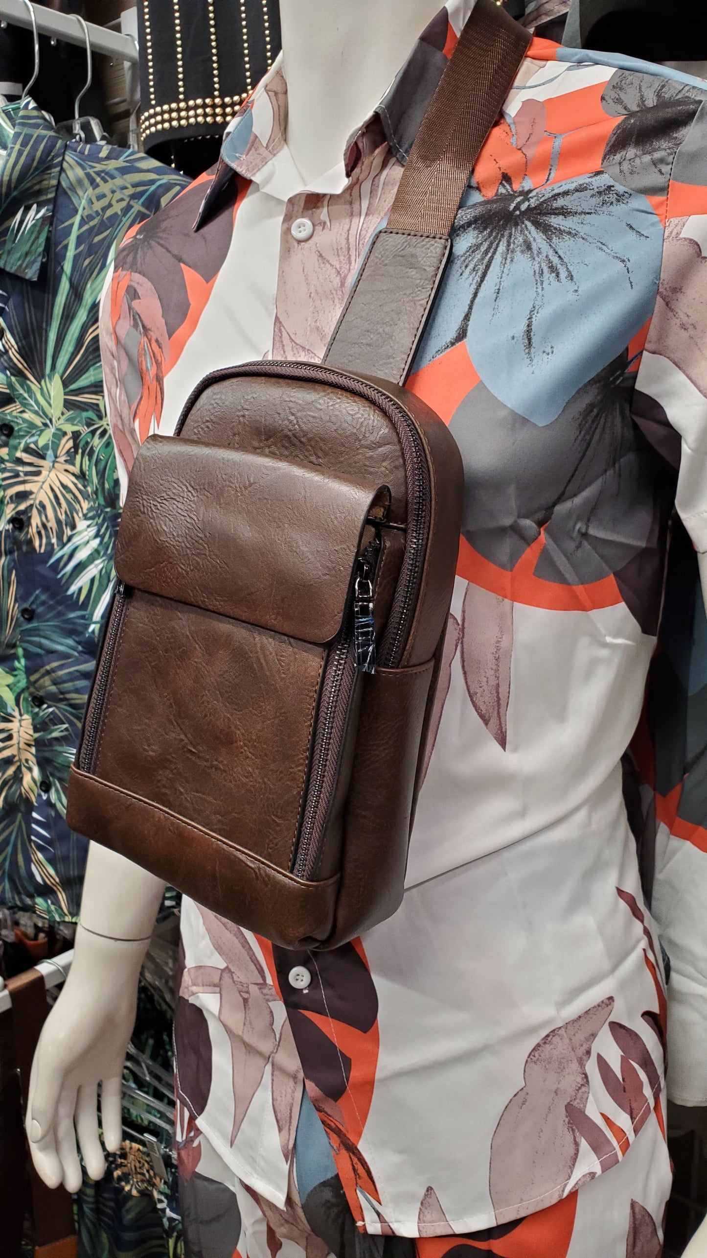 PLAIN FAUX-ZIPPER CROSSBODY BAG