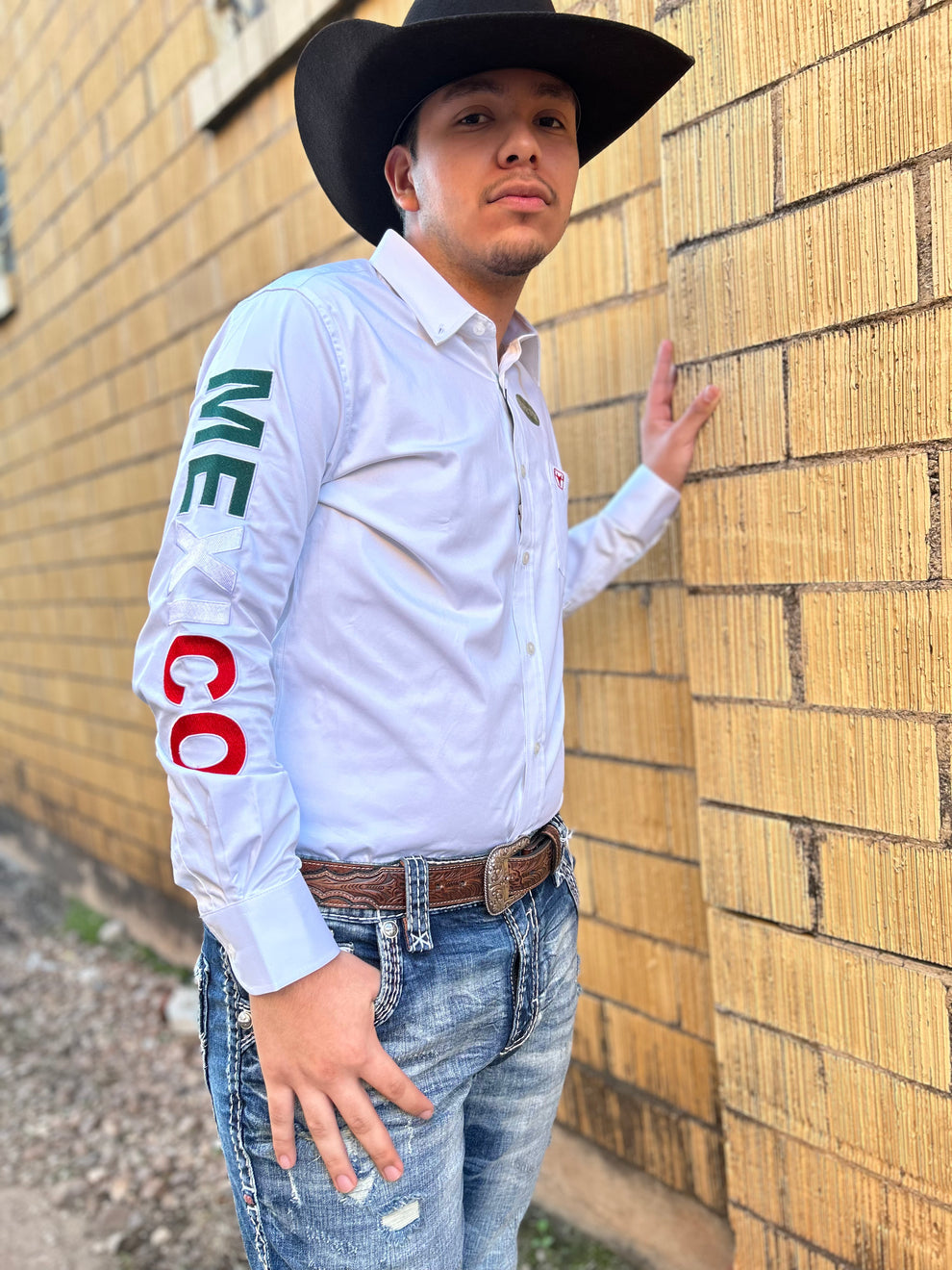 MEN'S SNAP POCKETS MÉXICO EMBROIDERED WESTERN SHIRT