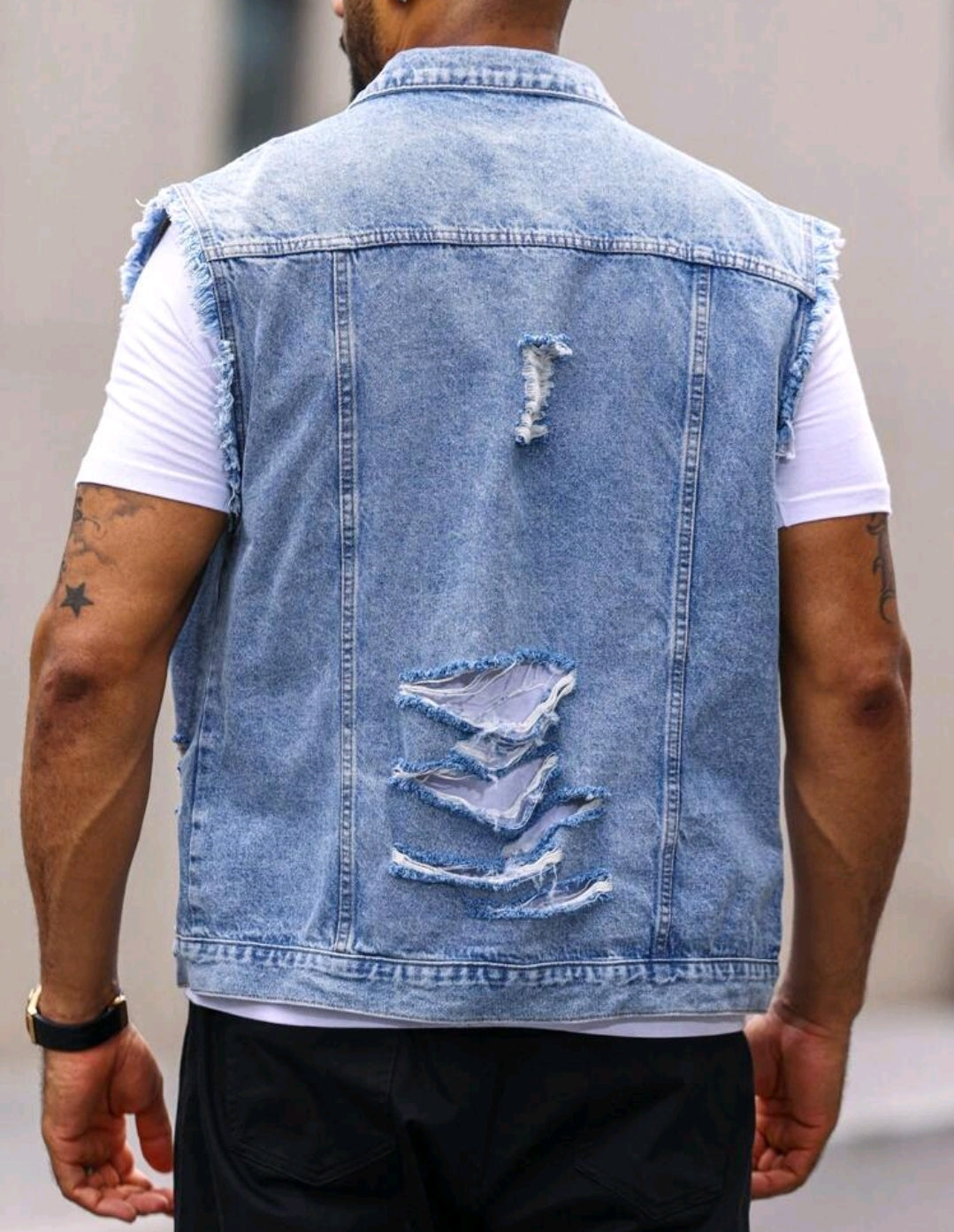 RIPPED FRAYED VEST DENIM JACKET